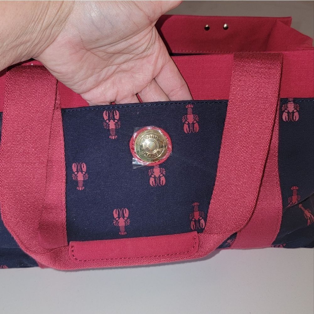 Tommy Hilfiger Lobster Canvas Multipocket Medium Iconic Tote Handbag NWT Rare - Picture 6 of 10